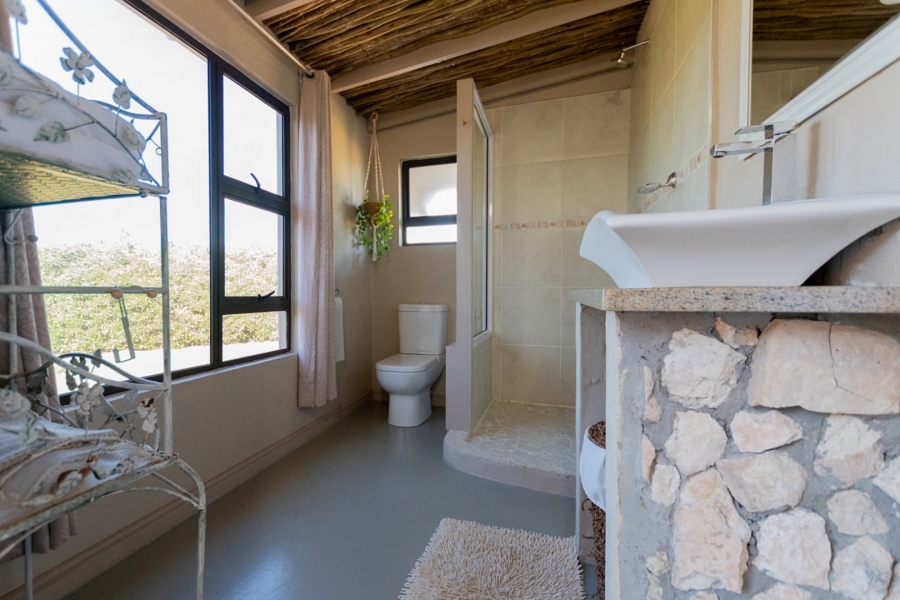 5 Bedroom Property for Sale in Trekoskraal Western Cape